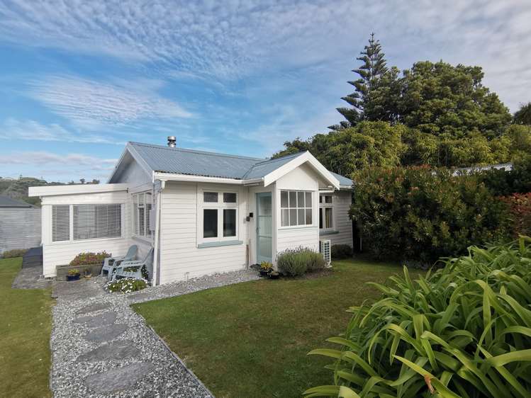 234 Revell Street Hokitika_23