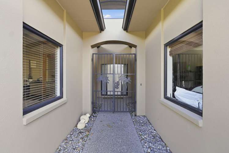 66 Hawkridge Heights_4