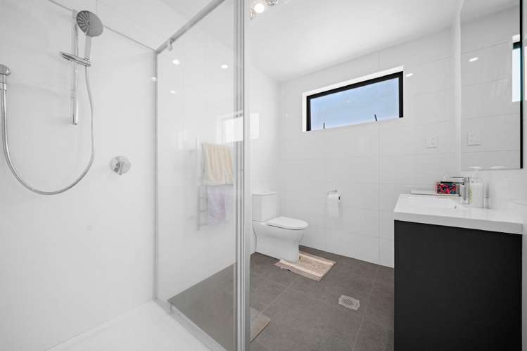 26 Koura Road Flat Bush_13