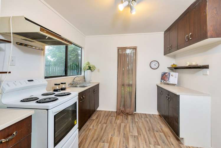 1/8 Woodhams Street Beach Haven_18