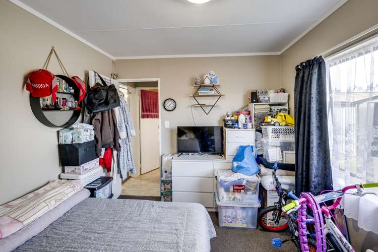 5 Tarbet Street Flaxmere_11