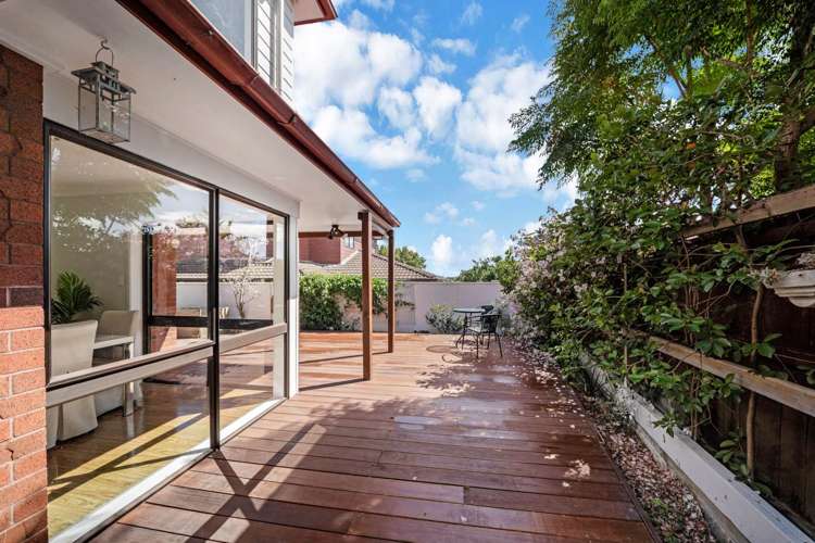 1/4 Crescent Hills Court Northpark_19