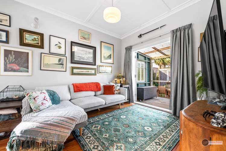 24 Collins Street Petone_13