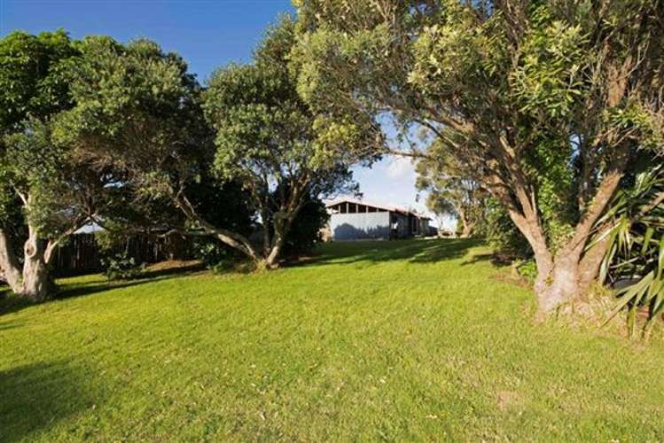5 Coster Road Muriwai_17