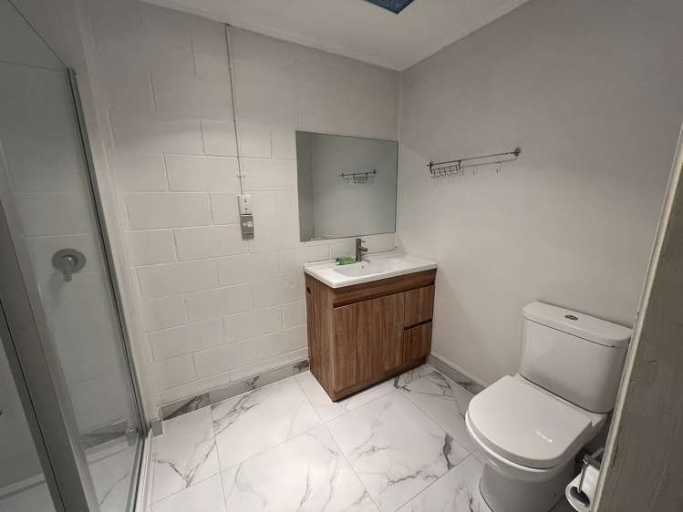 2/176 Panama Road Mount Wellington_5