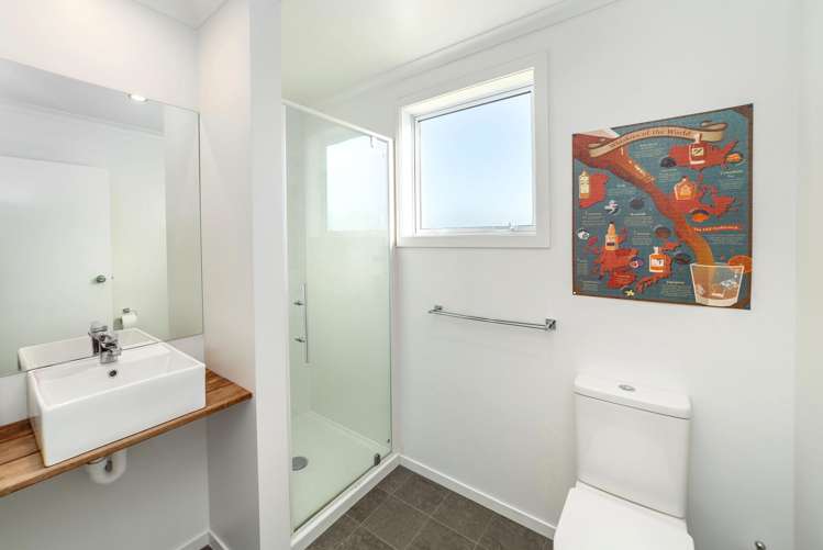 13 Nunu Drive Flat Point_16