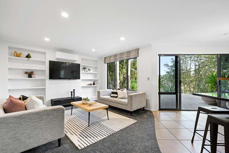 8 Takapu Place Huntington_10