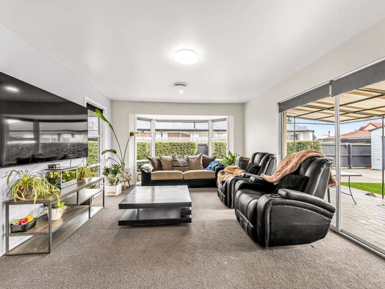 81 Gray Crescent_3