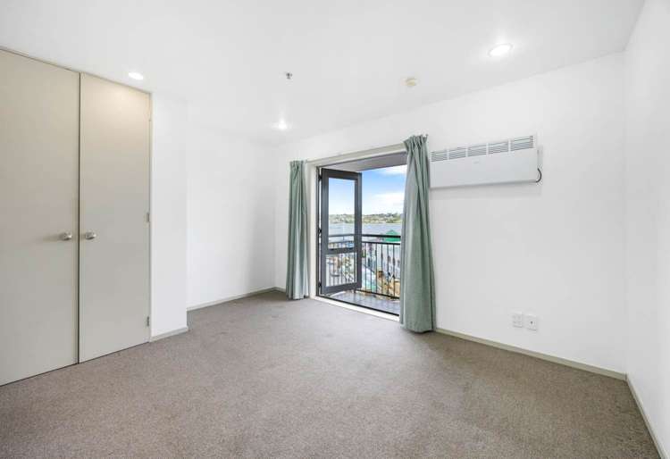 5k/10 Crown Lynn Place New Lynn_2