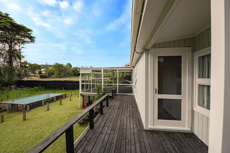 15 Bethells Road Waitakere_11