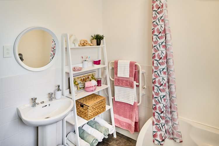 10 Kotipu Place Pukerua Bay_20