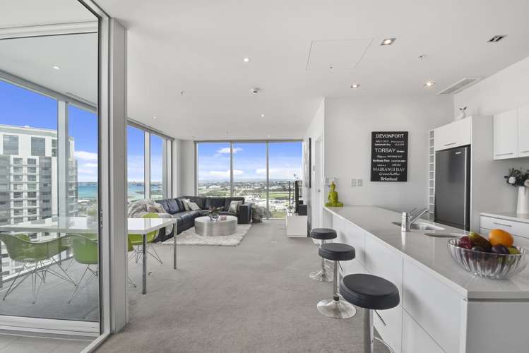 1603/3 Northcroft Street_0