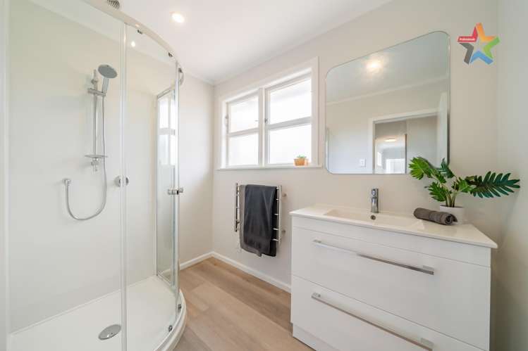 41 Holyoake Crescent Avalon_16