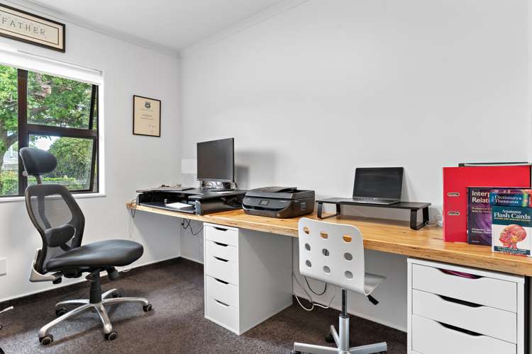 270a High Street South Carterton_13