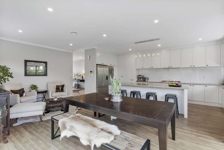 84 Liberty Crescent Beachlands_22