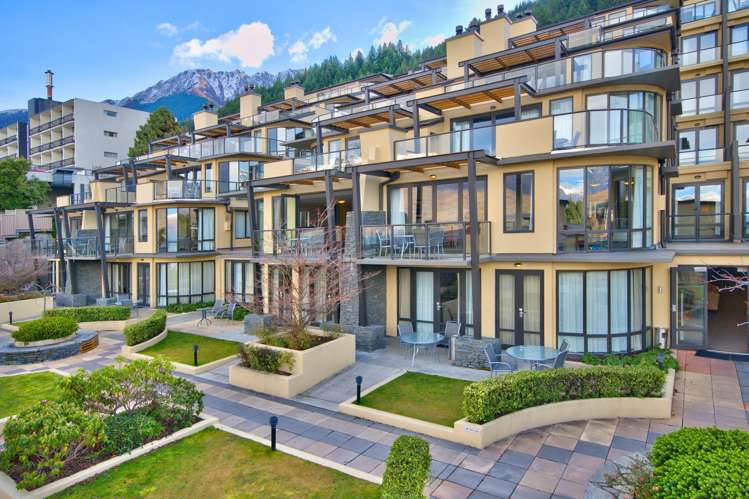 905/34 Lake Esplanade Queenstown_22