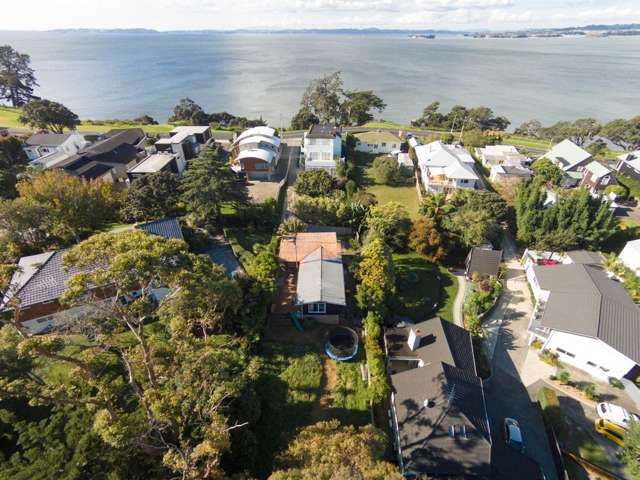 36a Marine Parade Mellons Bay_1