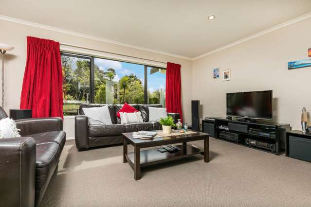 12a Olwyn Place Greenhithe_4