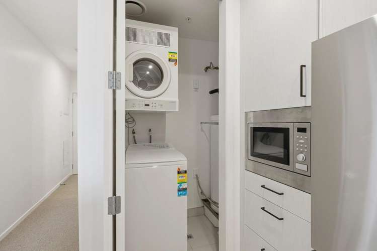 904/8 Waikumete Road Glen Eden_8