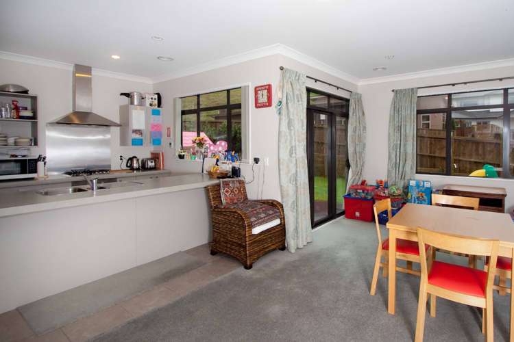 13 Yarnbrook Grove Churton Park_3