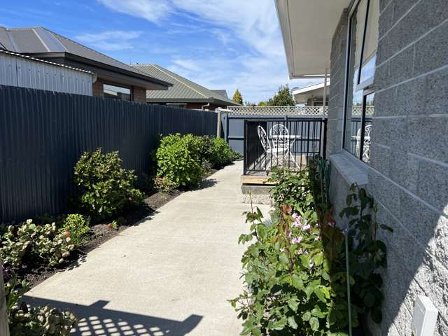 2/65 William Street Ashburton_3