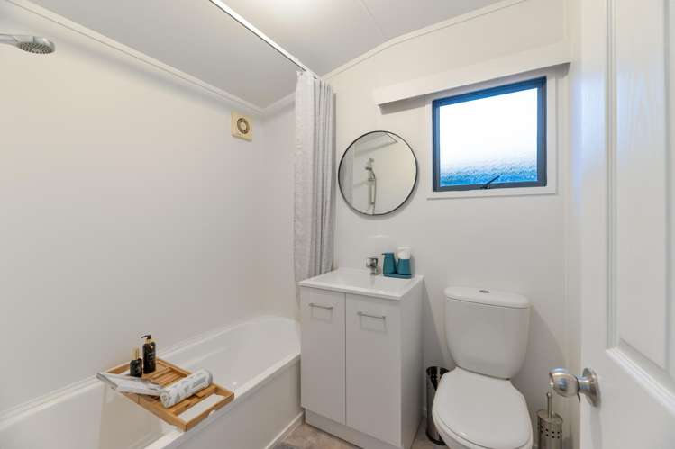 7 Letterkenny Place Blockhouse Bay_23