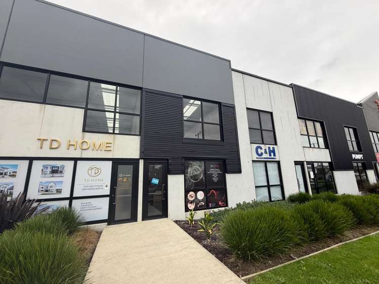 2/90 Hobsonville Road Hobsonville_2