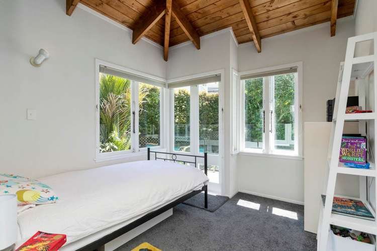 50 Frederick Street Hillsborough_13