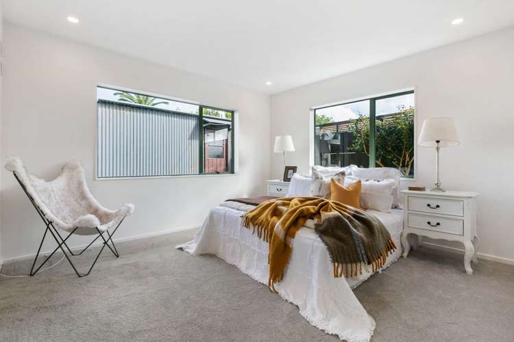 2 Ferngrove Avenue Ranui_10