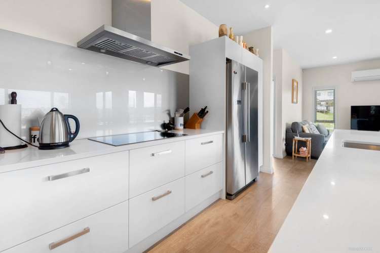 93 Pinecrest Drive Gulf Harbour_4