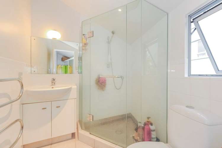 2/11 Sarawia Street Newmarket_17