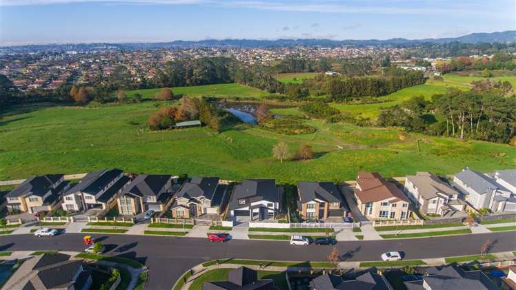 14 Irongate Avenue Ranui_77