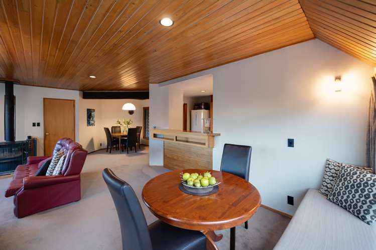 10 Lordens Place Fernhill/Sunshine Bay_6