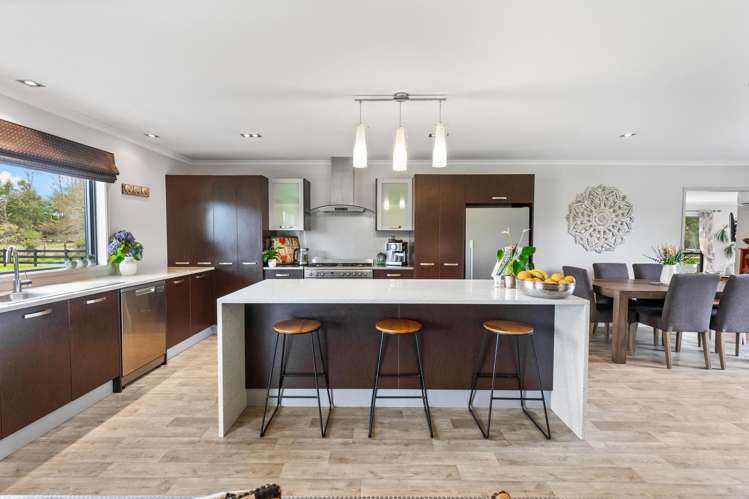 124 Boord Crescent Kumeu_21