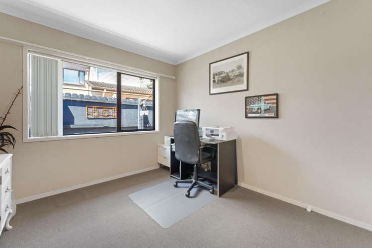 19 Skelligs Drive Flat Bush_10