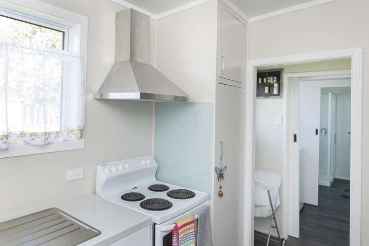 664 Gladstone Road Te Hapara_13