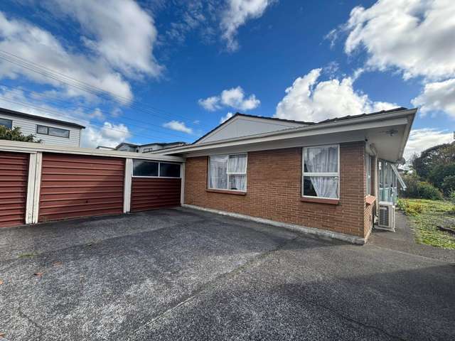 Just Listed! Modern 2-Bedroom Gem in the Heart...
