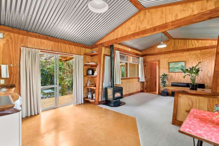 15 Tukurua Road, Parapara Golden Bay_17