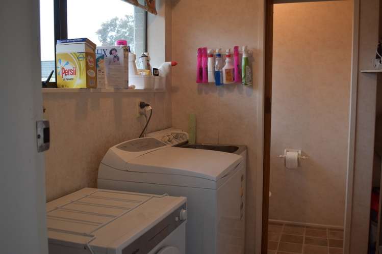 4 Chisholm Place Carterton_13