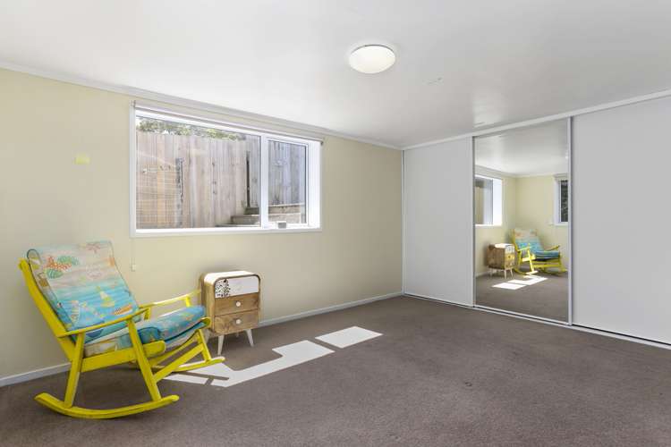 64 Woodfern Crescent Titirangi_10