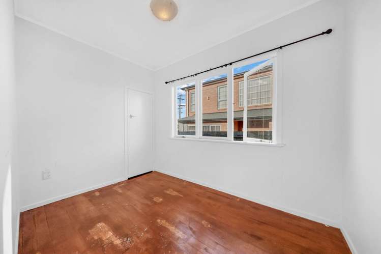 64 Hallberry Road Mangere East_8