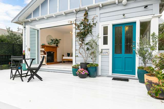 159 Queens Drive Lyall Bay_1