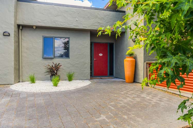 2 Larchwood Grove Rangatira Park_6