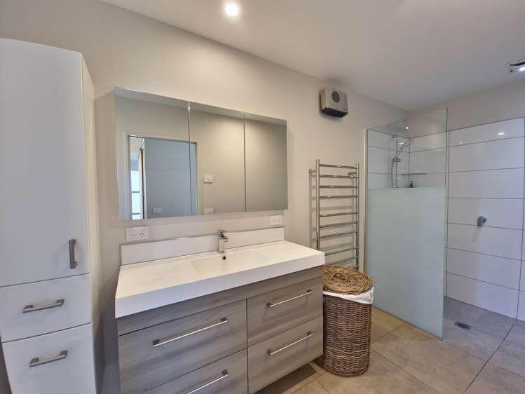 35 Avignon Pl Fairhall_16