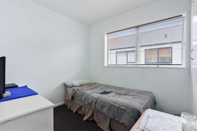 2/14 Lane Street Woolston_13