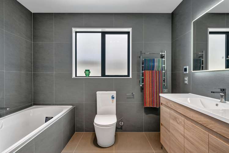 8 Rapunga Drive Hobsonville_11