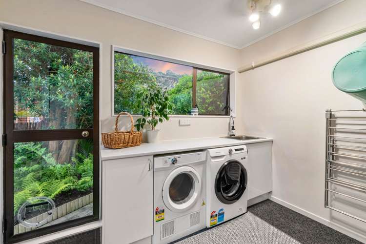 3/3 Marie Avenue Red Beach_21