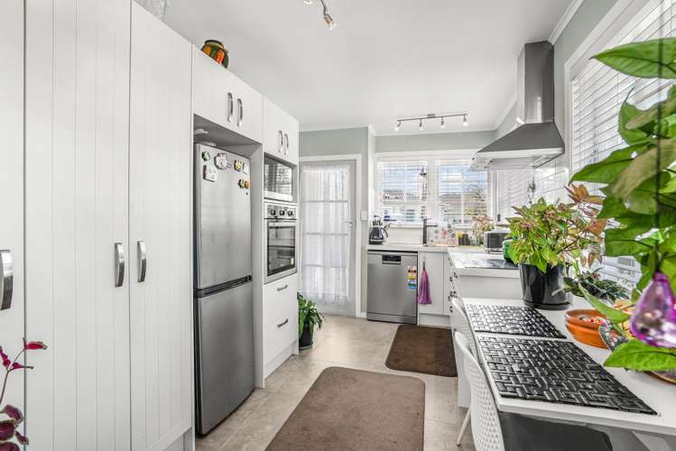 2/26 Merton Street Trentham_7