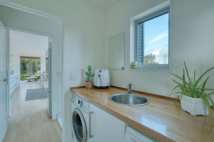 192 Keogans Road Hokitika_15