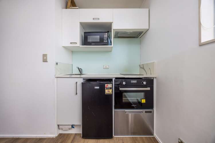 916/53 Cook Street_5